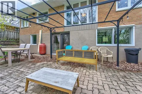 74 Leaside Place Waterloo ON N2J 2N5