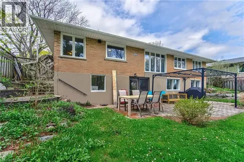 74 Leaside Place Waterloo ON N2J 2N5