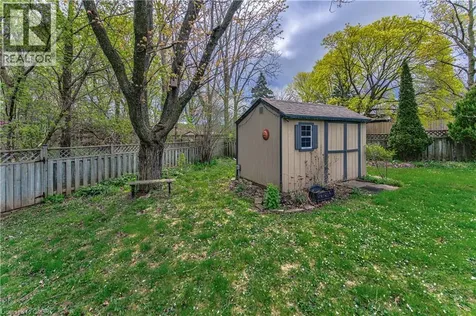 74 Leaside Place Waterloo ON N2J 2N5