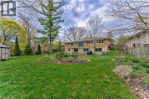 74 Leaside Place Waterloo ON N2J 2N5