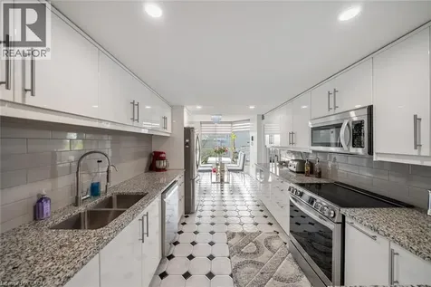1237 North Shore Boulevard East Burlington ON L7S 2H8