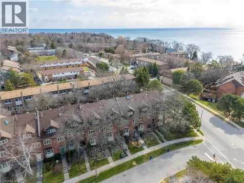 45 Tradewind Drive Oakville ON L6L 6K9
