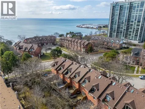 45 Tradewind Drive Oakville ON L6L 6K9