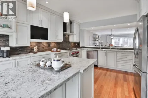45 Tradewind Drive Oakville ON L6L 6K9