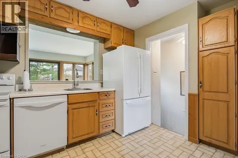 475 Kitty Murray Lane Ancaster ON L9G 3K9