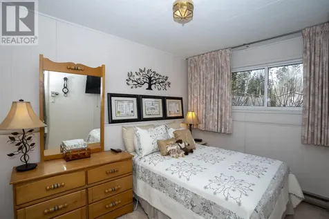 250 Masters Street Thunder Bay ON P7B 6L5