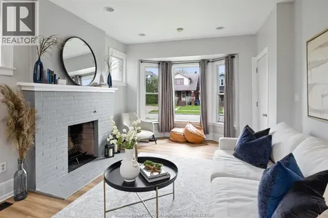 520 Rankin Avenue Windsor ON N9B 2R7