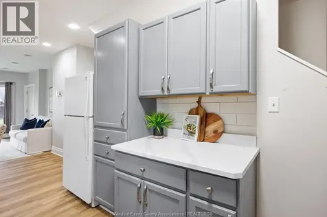 520 Rankin Avenue Windsor ON N9B 2R7