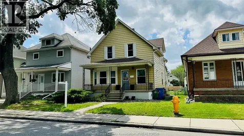 859 Pierre Avenue Windsor ON N9A 2K9