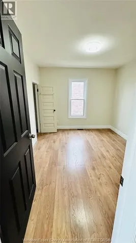 859 Pierre Avenue Windsor ON N9A 2K9
