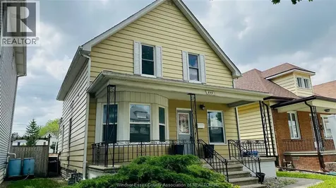 859 Pierre Avenue Windsor ON N9A 2K9