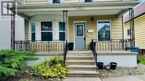 859 Pierre Avenue Windsor ON N9A 2K9