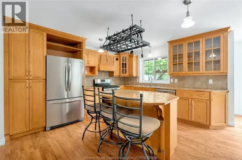 9 Creekview Court Kingsville ON N9Y 4E5