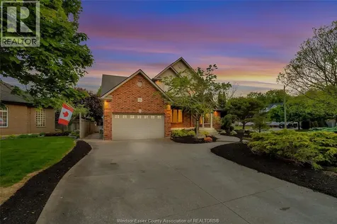 9 Creekview Court Kingsville ON N9Y 4E5