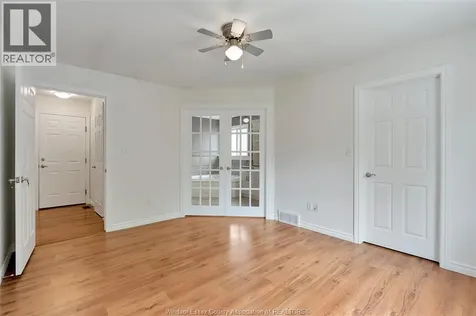 9 Creekview Court Kingsville ON N9Y 4E5