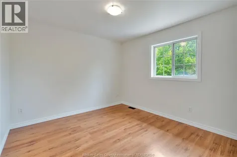 9 Creekview Court Kingsville ON N9Y 4E5
