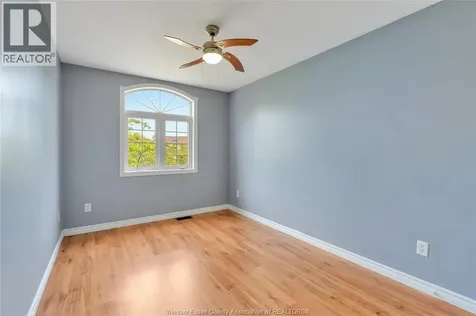 9 Creekview Court Kingsville ON N9Y 4E5