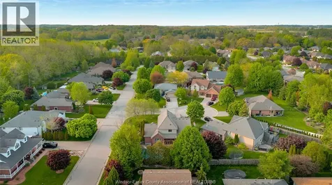 9 Creekview Court Kingsville ON N9Y 4E5