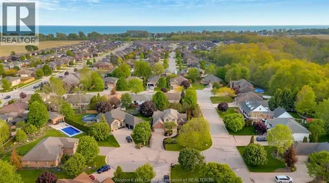 9 Creekview Court Kingsville ON N9Y 4E5