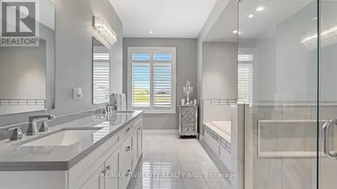 41 Ruijs Boulevard Brantford ON N3T 0E1