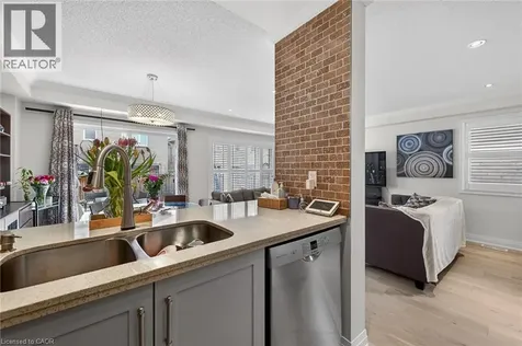 4236 Prudham Avenue Burlington ON L7M 0N3