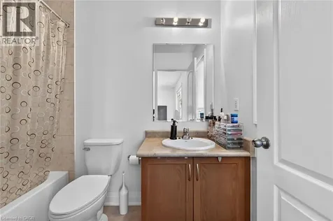 4236 Prudham Avenue Burlington ON L7M 0N3
