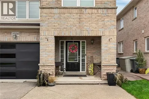 4236 Prudham Avenue Burlington ON L7M 0N3