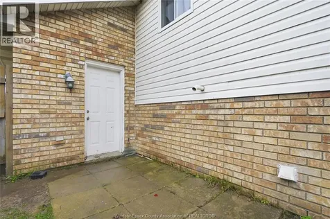 724 Cabana Road East Windsor ON N9G 1A4