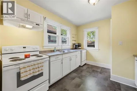 293 Shepherd Street Sarnia ON N7T 3J7