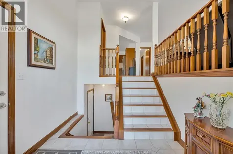 178 Ellison Avenue Leamington ON N8H 5J2