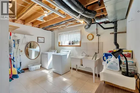 178 Ellison Avenue Leamington ON N8H 5J2