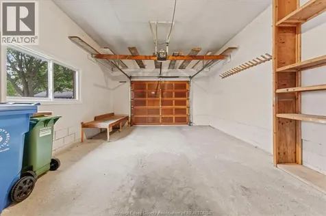 3299 Woodlawn Avenue Windsor ON N8W 2J1