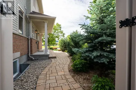 210 Calaveras Avenue Ottawa ON K2J 5K5