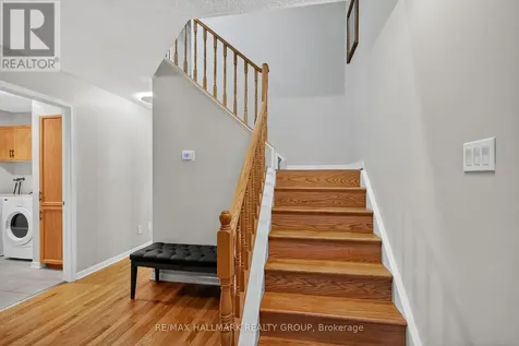 110 Hunter's Glen Crescent Ottawa ON K1T 3R1