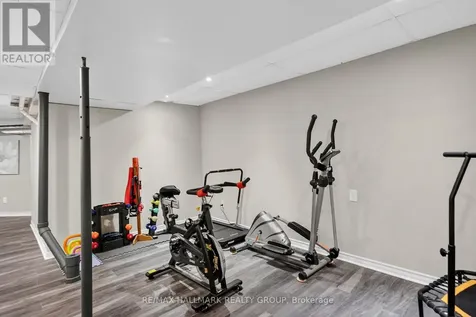110 Hunter's Glen Crescent Ottawa ON K1T 3R1