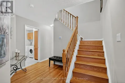 110 Hunter's Glen Crescent Ottawa ON K1T 3R1
