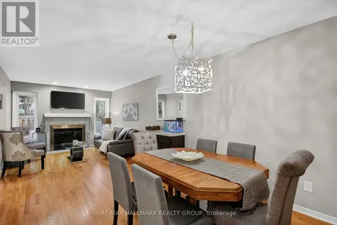 110 Hunter's Glen Crescent Ottawa ON K1T 3R1