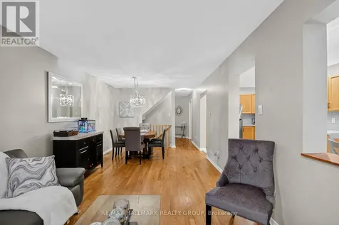 110 Hunter's Glen Crescent Ottawa ON K1T 3R1