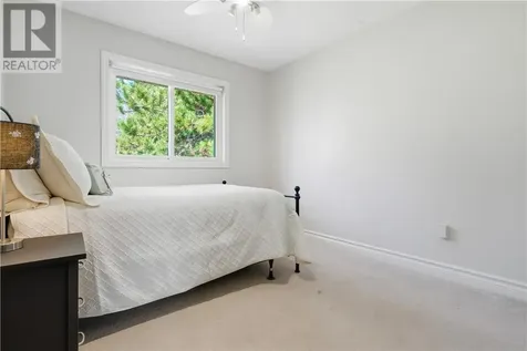 16 Bonnie Drive Lively ON P3Y 1P6