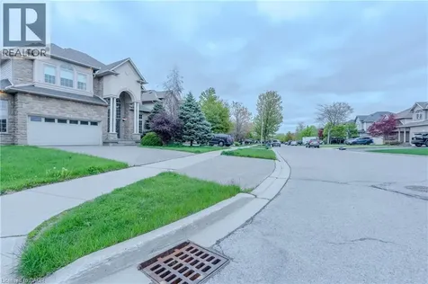 79 Moorland Crescent Ancaster ON L9K 1N7
