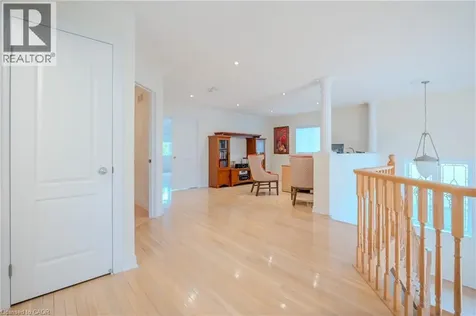 79 Moorland Crescent Ancaster ON L9K 1N7