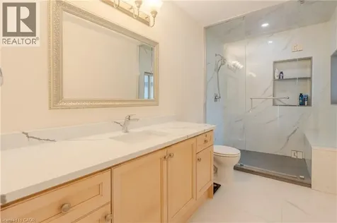 79 Moorland Crescent Ancaster ON L9K 1N7