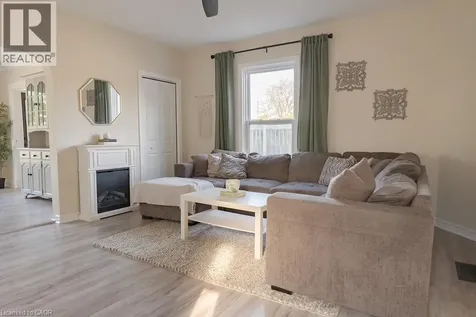 8 Dundas Street Brantford ON N3R 1R8