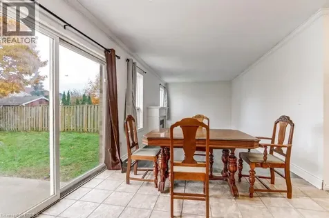 17 Stowe Terrace Brantford ON N3T 6P4