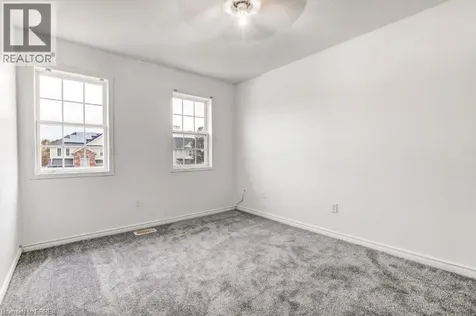 17 Stowe Terrace Brantford ON N3T 6P4