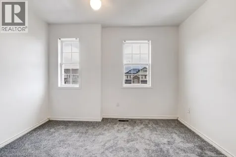 17 Stowe Terrace Brantford ON N3T 6P4