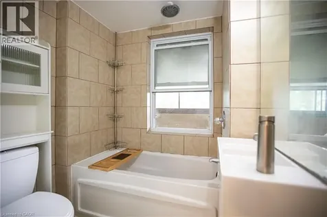 49 Fairleigh Avenue South Hamilton ON L8M 2K1