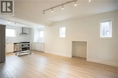 49 Fairleigh Avenue South Hamilton ON L8M 2K1