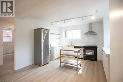 49 Fairleigh Avenue South Hamilton ON L8M 2K1