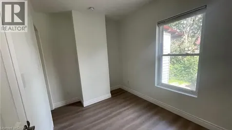 49 Fairleigh Avenue South Hamilton ON L8M 2K1